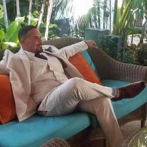 Meet your Posher, Evangelos